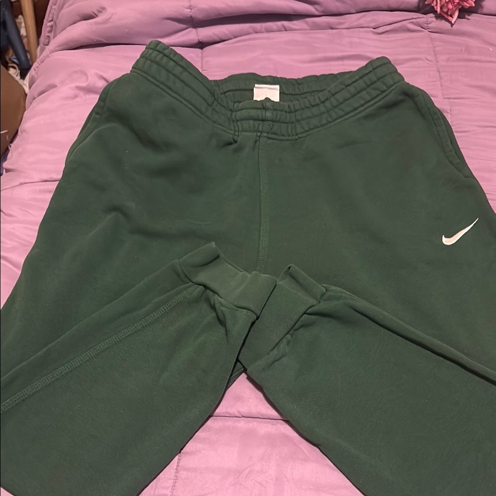 Nike Green Sweatpants with Elastic Waistband